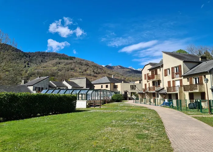 Escapade Montagne En Famille, Cosy Avec Piscine Couverte Apartamento